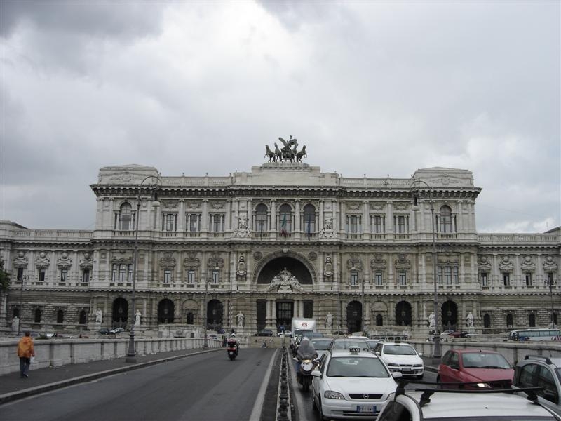 Il Parlamento Europeo - La Corte di giustizia - La Corte dei conti europea